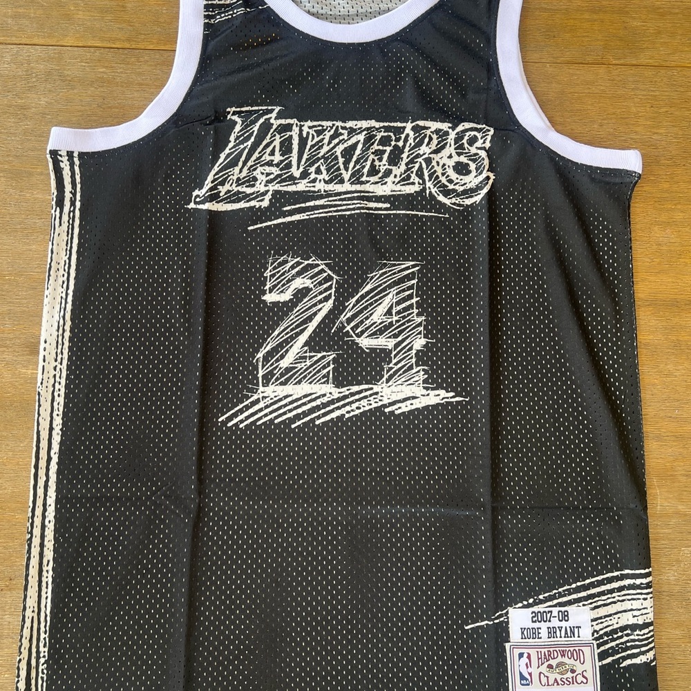 MENS KOBE BRYANT LOS ANGELES LAKERS JERSEY XL